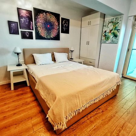 Airport High Class & Parking Appartement Iasi Buitenkant foto