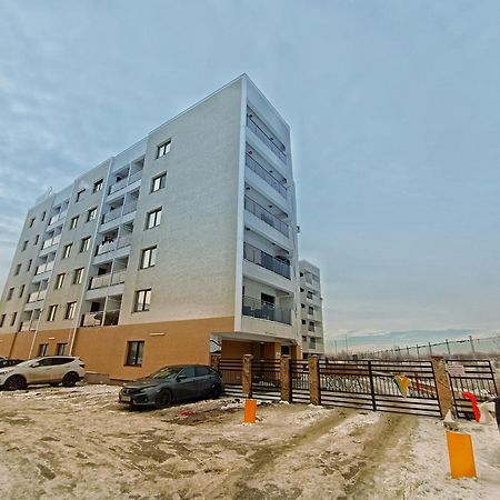 Airport High Class & Parking Appartement Iasi Buitenkant foto