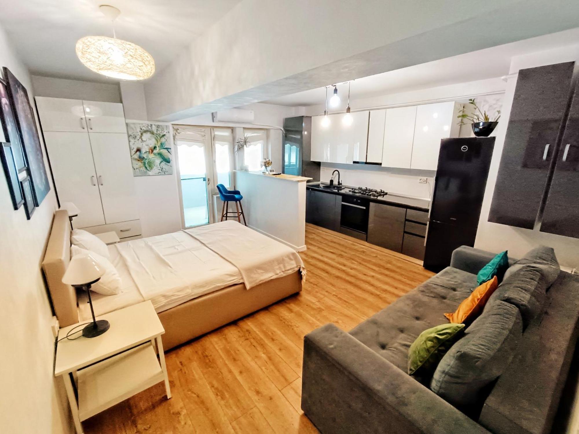 Airport High Class & Parking Appartement Iasi Buitenkant foto